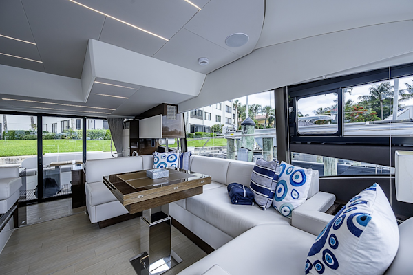 Prestige-520 2021-SIMMER DOWN Palm Beach Gardens-Florida-United States-6256980