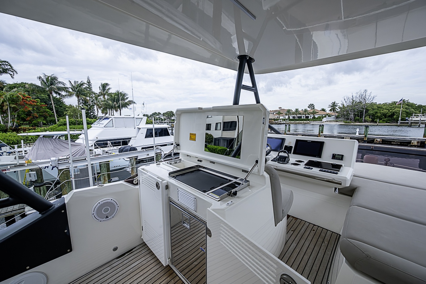 Prestige-520 2021-SIMMER DOWN Palm Beach Gardens-Florida-United States-6256961 | Thumbnail