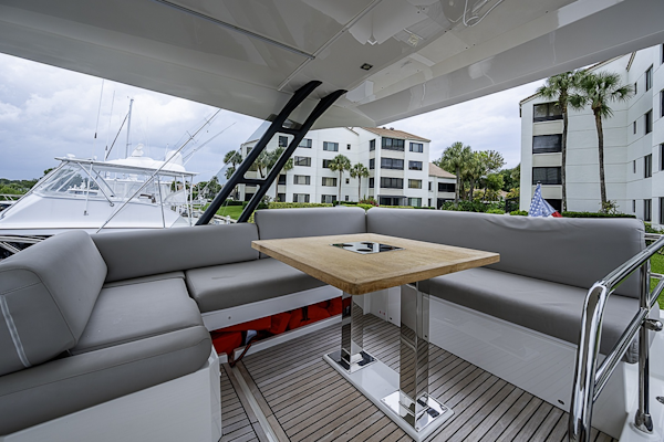Prestige-520 2021-SIMMER DOWN Palm Beach Gardens-Florida-United States-6256956