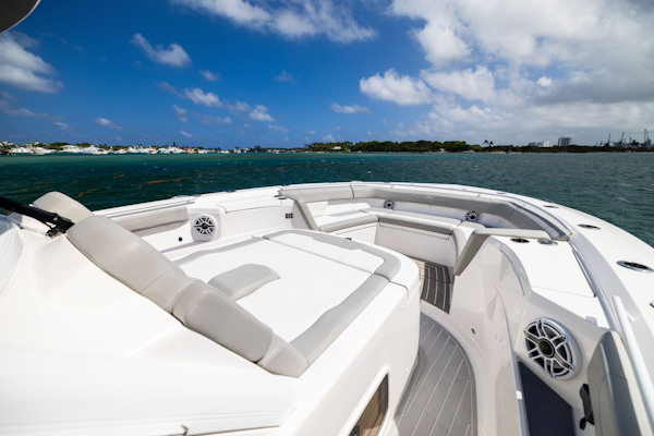 Scout-400 LXF 2024 -North Palm Beach-Florida-United States-6257505