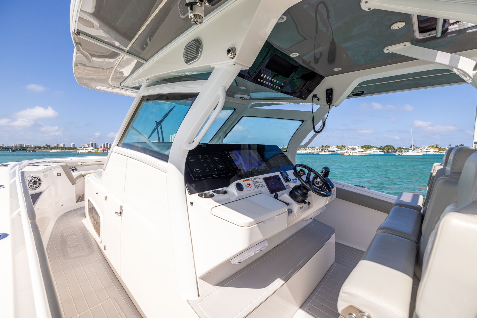 Scout-400 LXF 2024 -North Palm Beach-Florida-United States-6257514 | Thumbnail