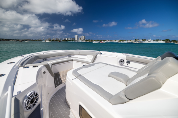 Scout-400 LXF 2024 -North Palm Beach-Florida-United States-6257504