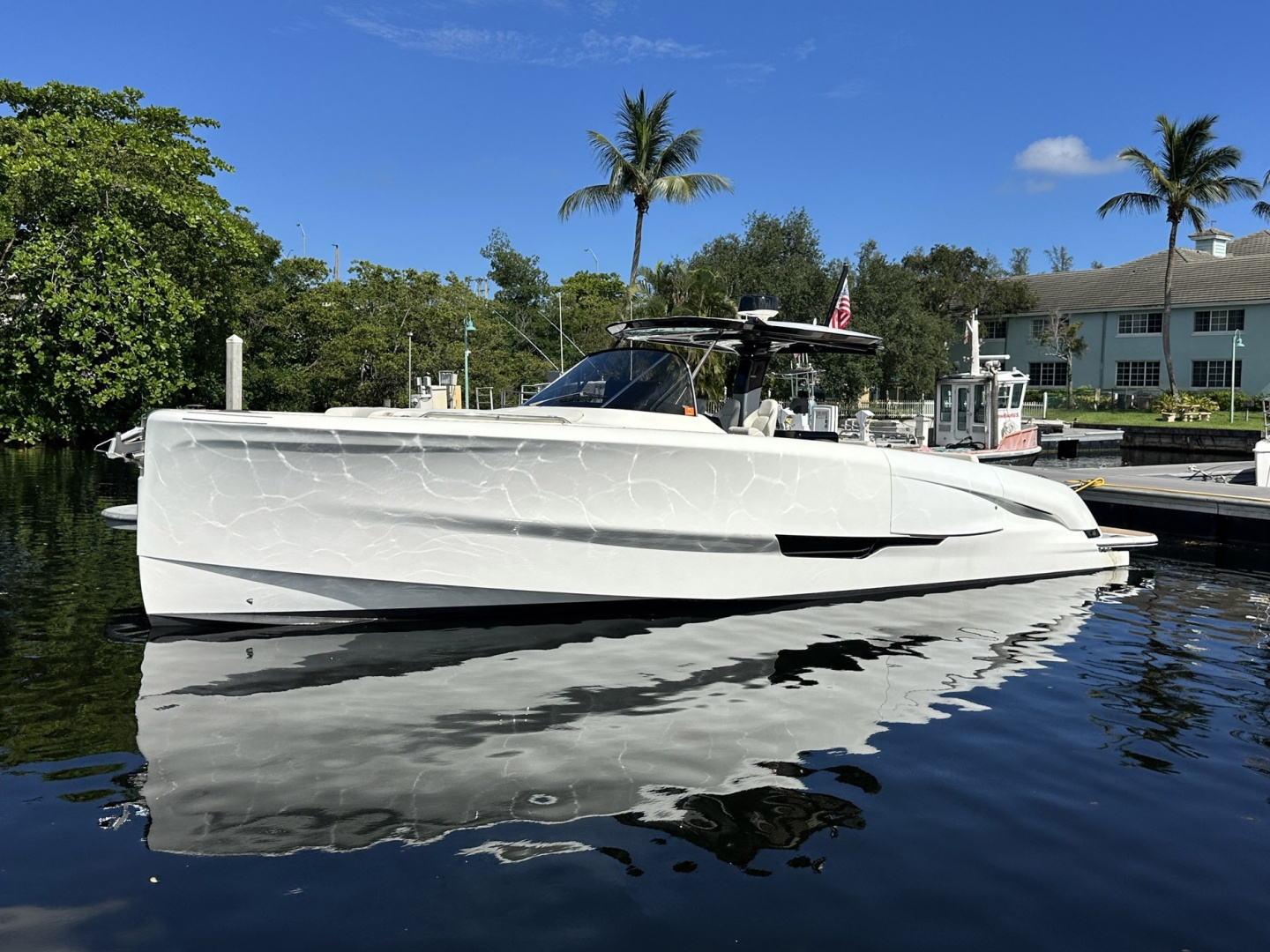 Solaris 2025 -Fort Lauderdale-Florida-United States-6257826 | Thumbnail