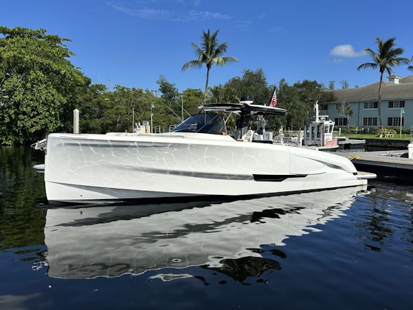 Solaris 2025 -Fort Lauderdale-Florida-United States-6257826
