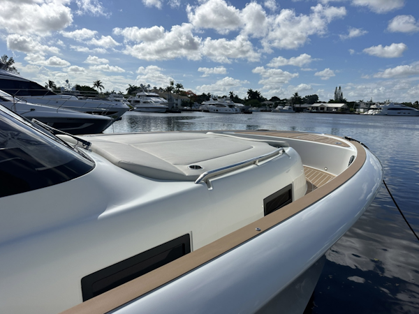 Solaris 2025 -Fort Lauderdale-Florida-United States-6257837