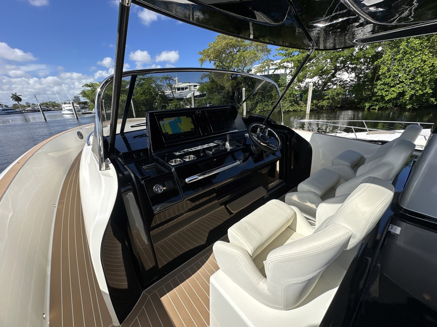 Solaris 2025 -Fort Lauderdale-Florida-United States-6257850 | Thumbnail