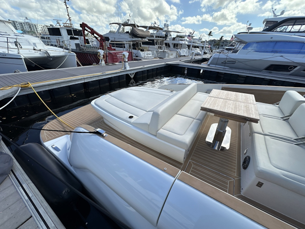 Solaris 2025 -Fort Lauderdale-Florida-United States-6257833