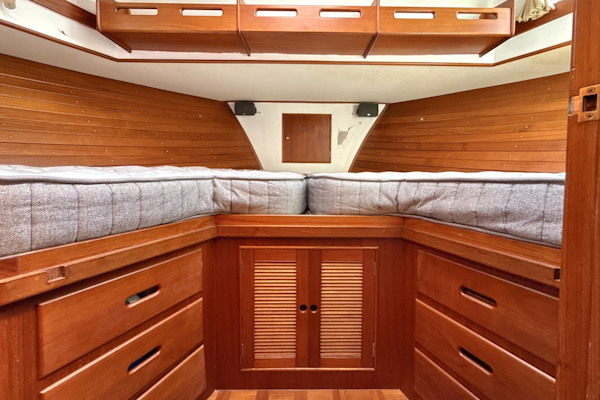 Grand Banks-46 Classic 1990-GRAND JOUR Chesapeake-Virginia-United States-Forward Stateroom-6257750