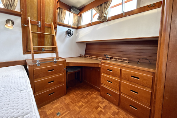 Grand Banks-46 Classic 1990-GRAND JOUR Chesapeake-Virginia-United States-Aft Stateroom Desk-6257761