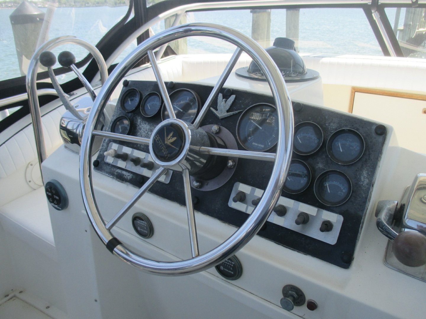 Bertram-35 Convertible 1984-Night Moves Neptune-New Jersey-United States-6259378 | Thumbnail