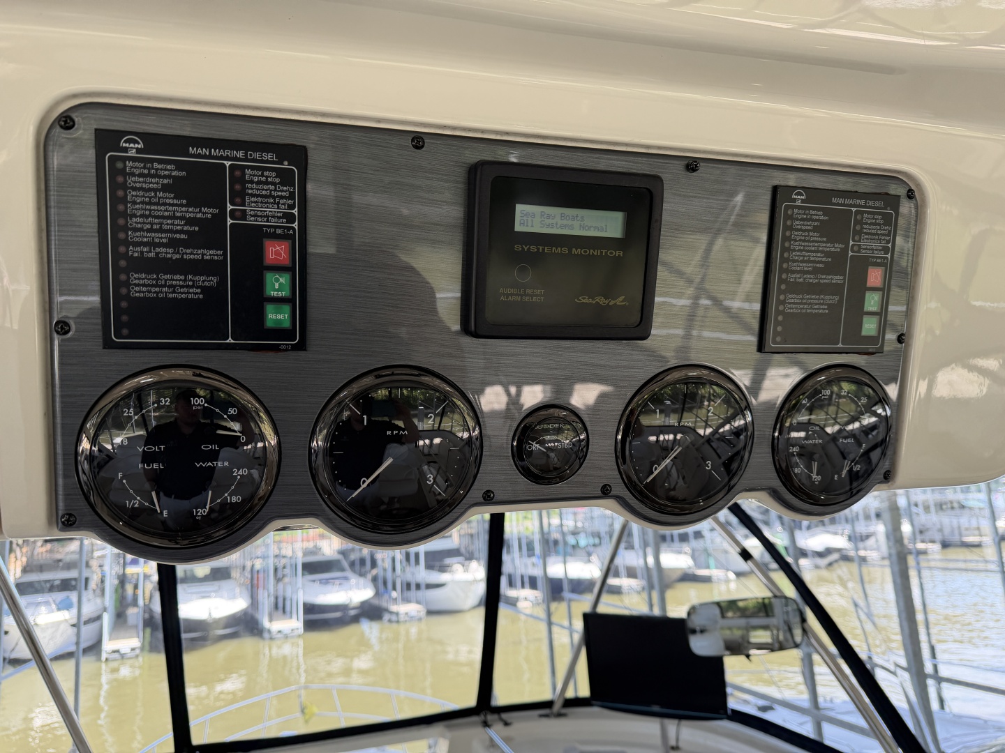Sea Ray-550 SEDAN BRIDGE 2005 -Lake Ozark-Missouri-United States-6260886 | Thumbnail