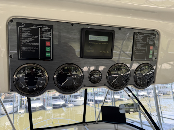 Sea Ray-550 SEDAN BRIDGE 2005 -Lake Ozark-Missouri-United States-6260886
