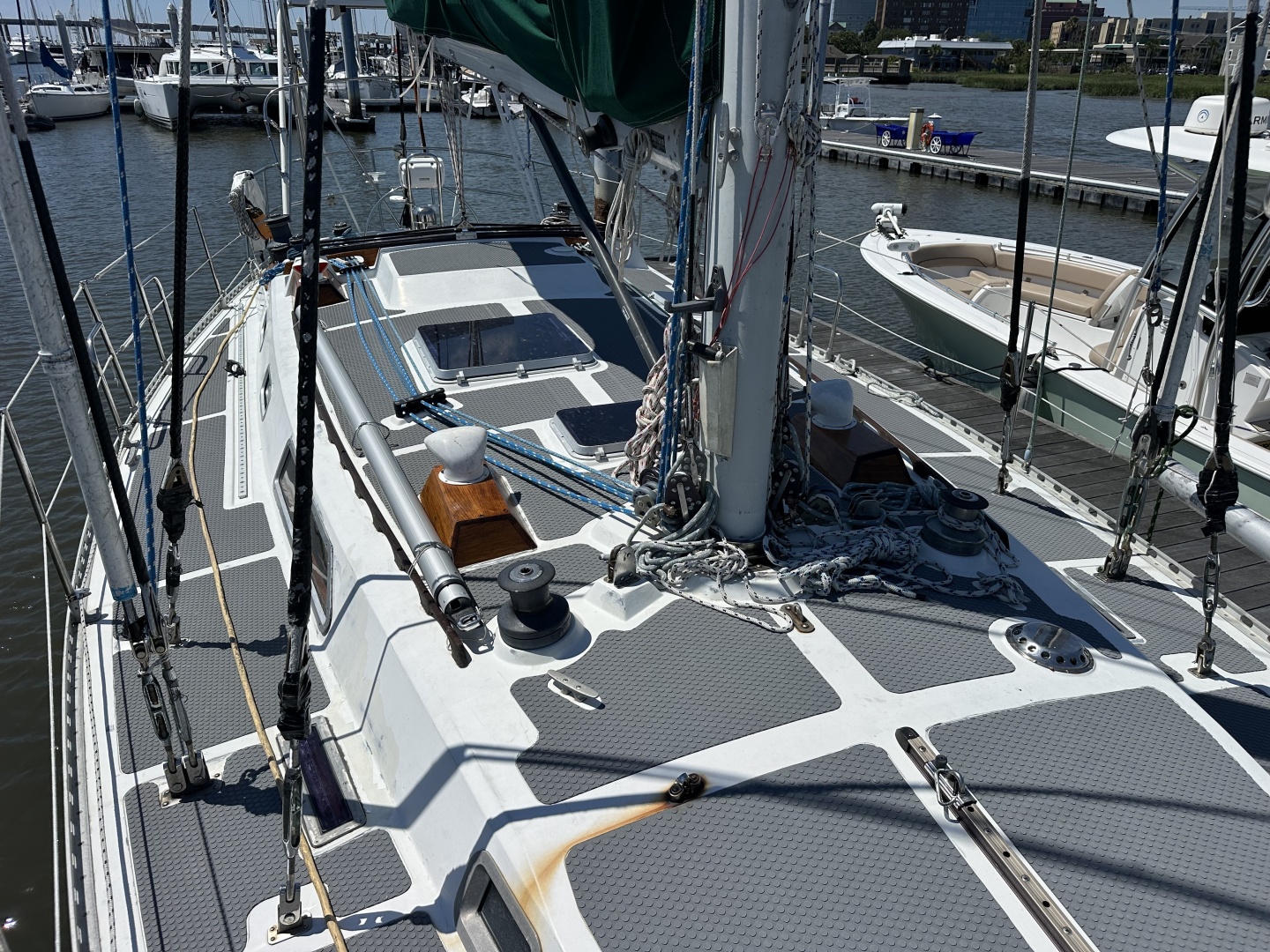 Nordic-44 1983-Seraphina Charleston-South Carolina-United States-6260949 | Thumbnail