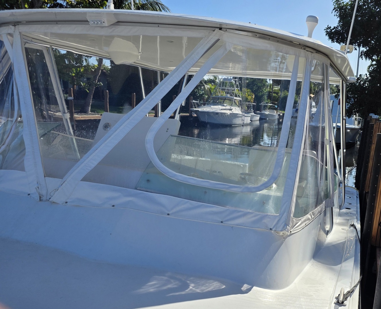 Topaz-Royale 1990-Ventus Fort Lauderdale-Florida-United States-6261826 | Thumbnail
