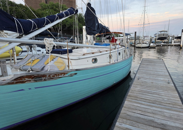 Tayana-37 1982 -New Bern-North Carolina-United States-6332340