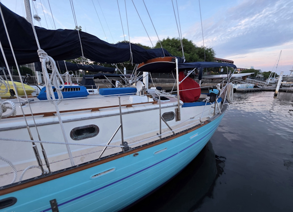 Tayana-37 1982 -New Bern-North Carolina-United States-6332342