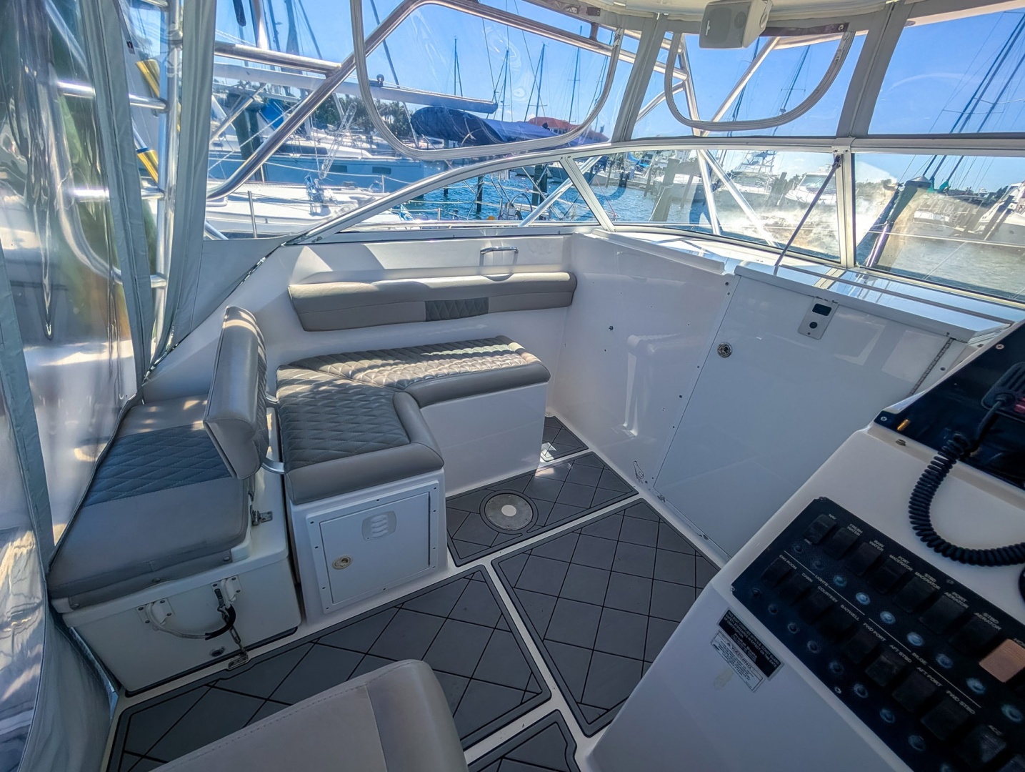Sumerset-Houseboat 1993 -Charlestown-Massachusetts-United States-6518382 | Thumbnail