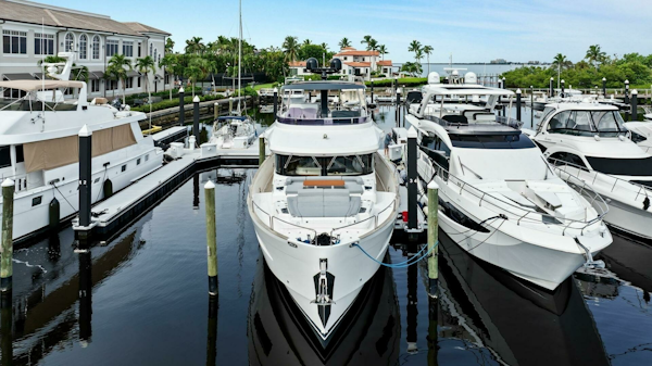 Sirena-64-MY 2021-Destin-E Fort Myers-Florida-United States-2021 Sirena 64 DESTIN-E Bow-6800157