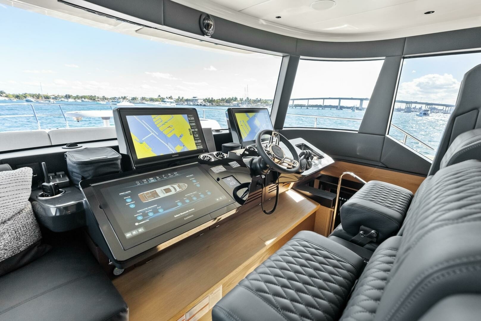 Absolute-75 Navetta 2025-Fantasy Girl Palm Beach-Florida-United States-6294859 | Thumbnail