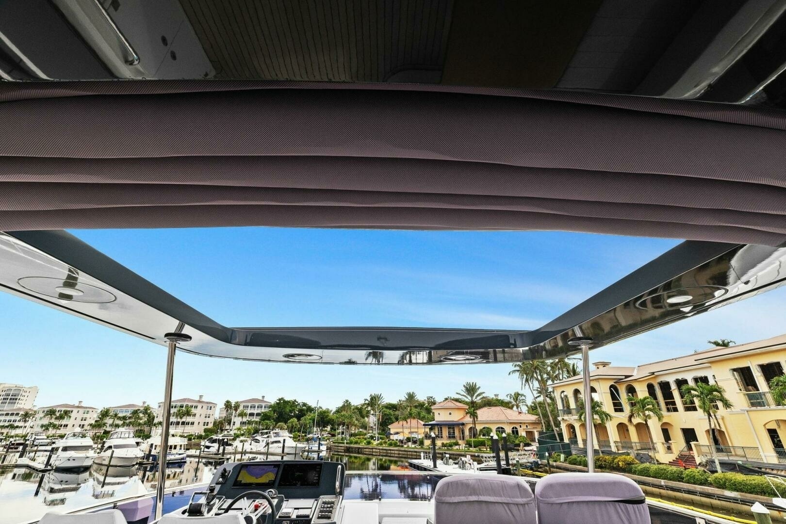 Sirena-64-MY 2021-Destin-E Fort Myers-Florida-United States-2021 Sirena 64 DESTIN-E Flybridge-6800140 | Thumbnail
