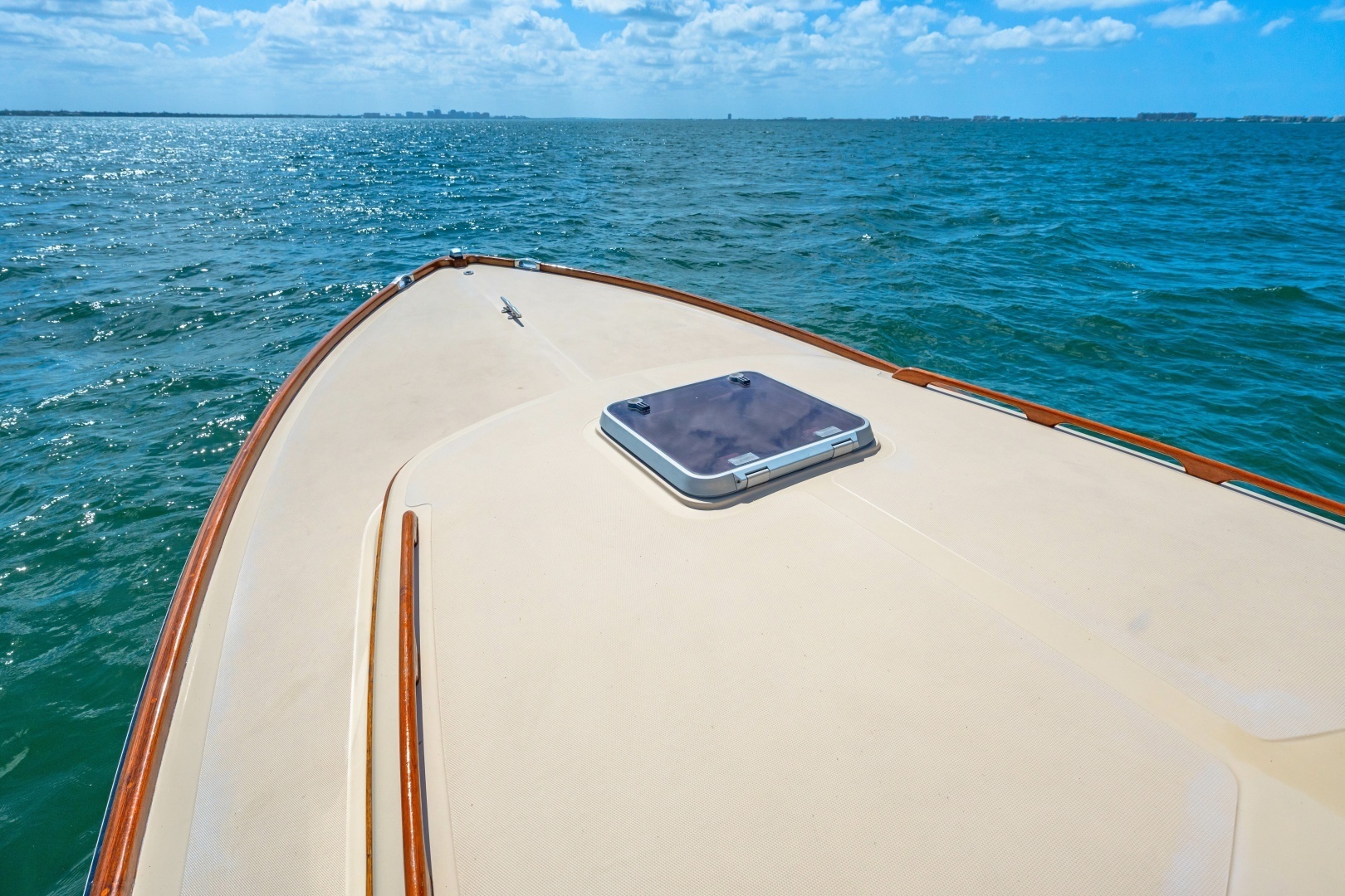 Hinckley-Picnic Boat 36 1998-Saddle Up Sarasota-Florida-United States-1998 36 Hinckley Picnic Boat Bow-6310481 | Thumbnail