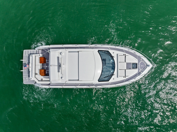 Cruisers Yachts-42 Cantius 2019-Truly Ineffable Longboat Key-Florida-United States-2019 Cruisers Yachts 42 Cantius Truly Ineffable-6277751