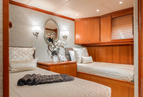 Delta Marine-Tri-Deck MY 1998-MURPHYS LAW Ft. Lauderdale-Florida-United States-Twin Guest Stateroom-617374