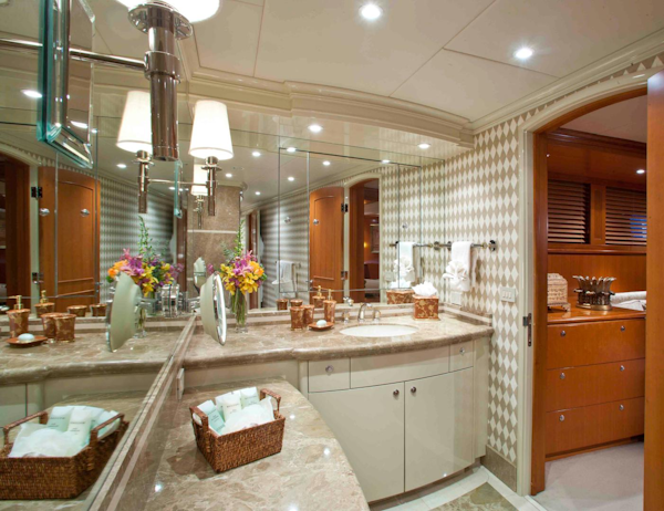 Delta Marine-Tri-Deck MY 1998-MURPHYS LAW Ft. Lauderdale-Florida-United States-Master Bath-617356