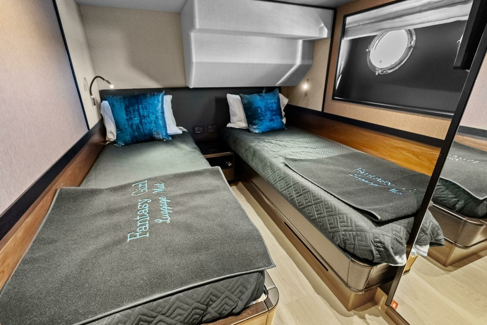Absolute-75 Navetta 2025-Fantasy Girl Palm Beach-Florida-United States-6294888 | Thumbnail