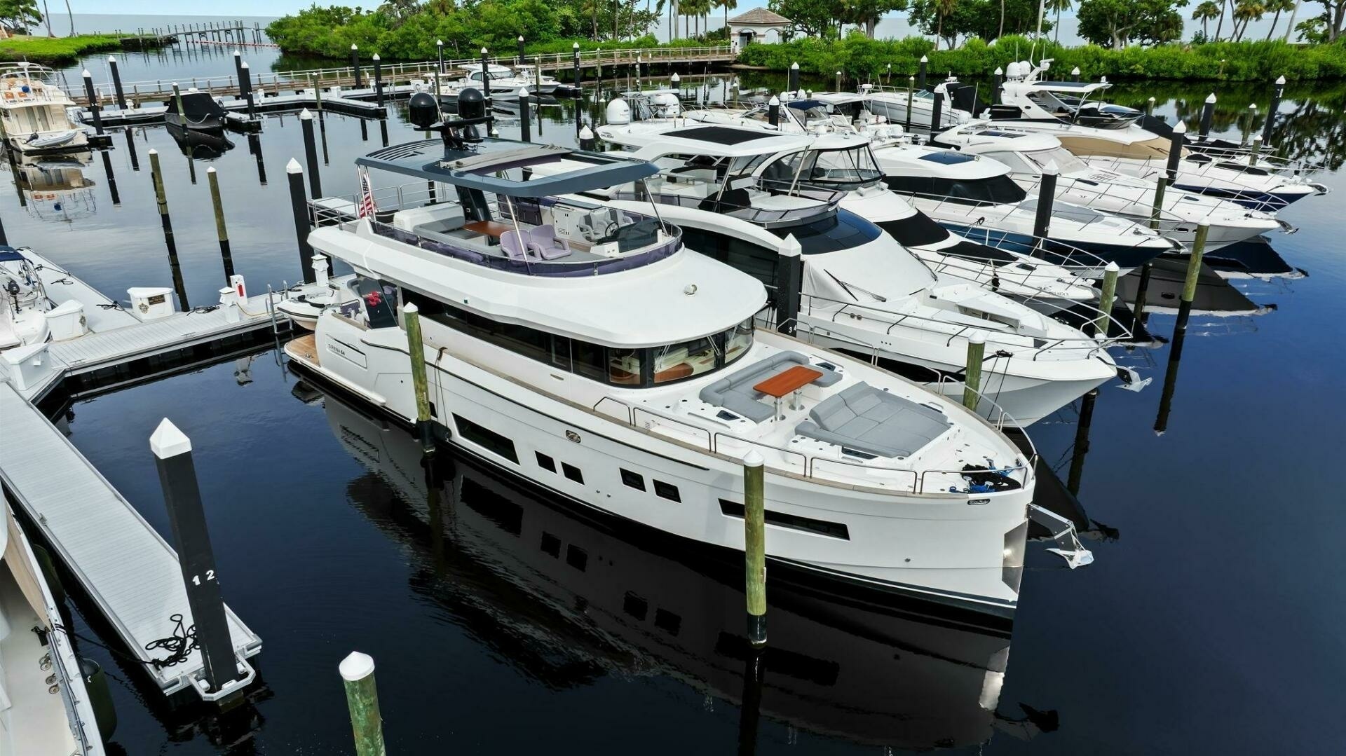Sirena-64-MY 2021-Destin-E Fort Myers-Florida-United States-2021 Sirena 64 DESTIN-E Profile-6800158 | Thumbnail