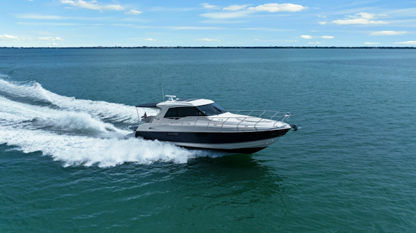Cruisers Yachts-48 Cantius 2014-Freedom Sarasota-Florida-United States-6265109