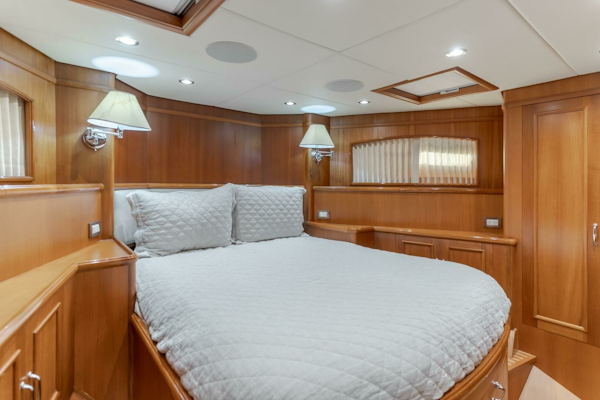 Grand Banks-59 Aleutian RP 2008-TINTAGEL Long Beach-California-United States-2008 Grand Banks 59 Aleutian RP TINTAGEL: Warm and Inviting Master Stateroom-6921117