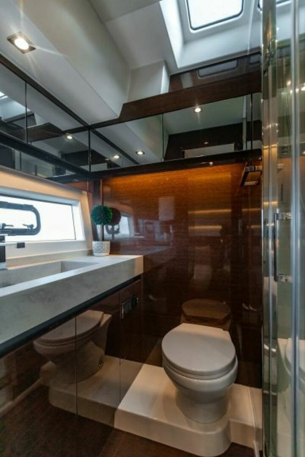 Prestige-630 Flybridge 2020-Truly Blessed Destin (Baytown Marina)-Florida-United States-2020 Prestige 630 FB  Guest Head-6274095