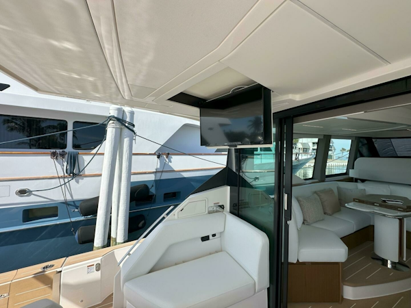 Tiara Yachts-EX 60 2025-Just Fine Sister Bay-Wisconsin-United States 2025 Tiara Yachts 60 EX  Aft Deck-6277620