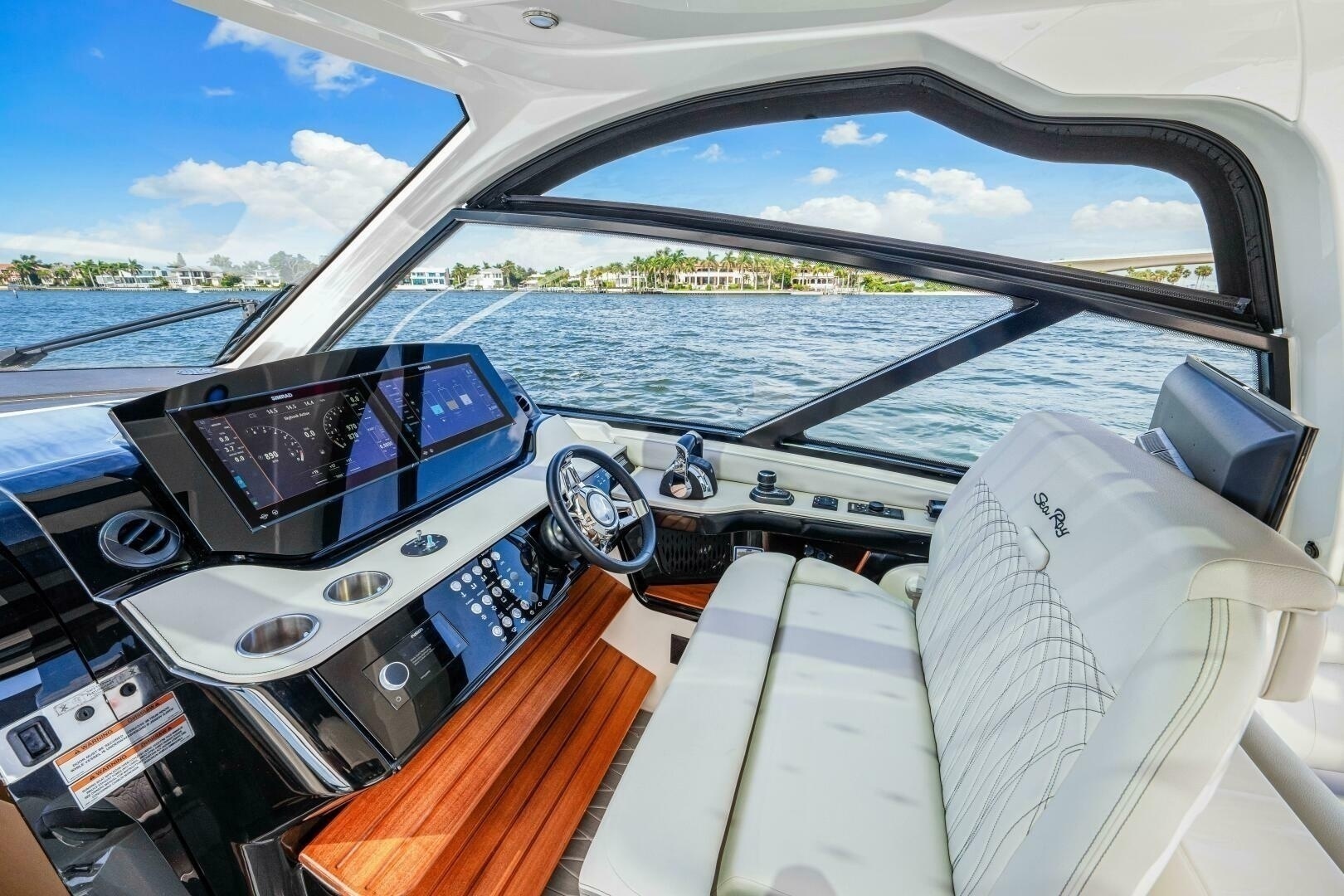 Sea Ray-370 Sundancer 2022-Golden Ticket Sarasota-Florida-United States-2022 Sea Ray 370 Sundancer-6287870 | Thumbnail