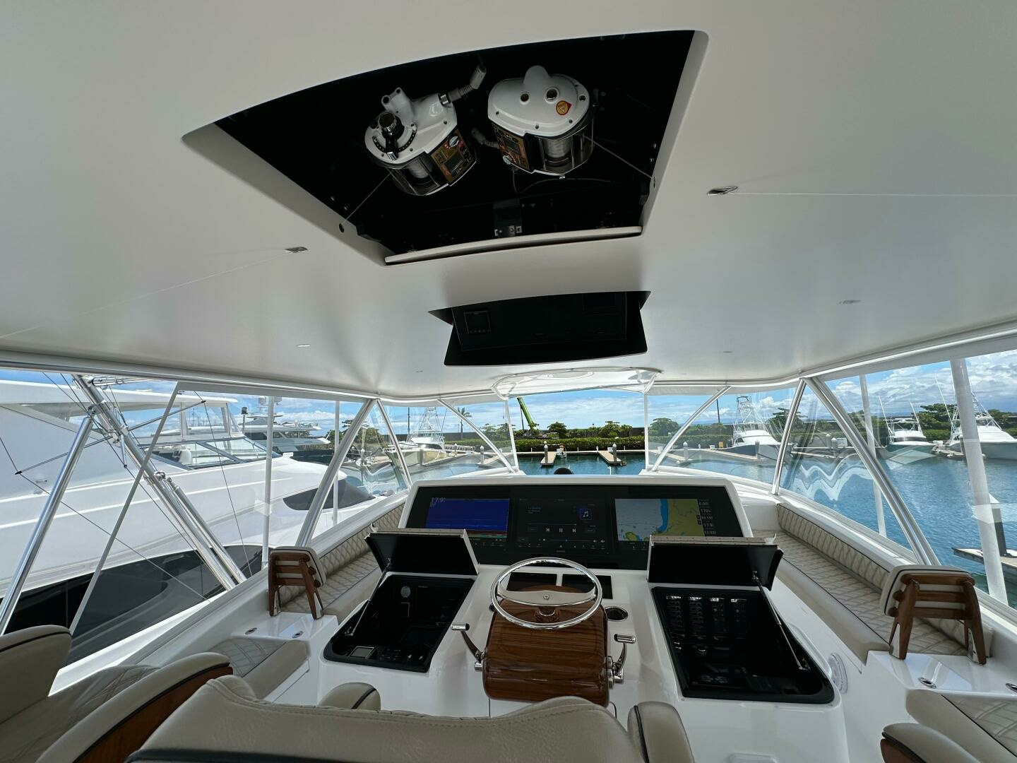 Viking-82 Convertible 2025-Boujie QUEPOS-Costa Rica-2025 82 Viking Convertible Boujie Bridge (5)-6811604 | Thumbnail