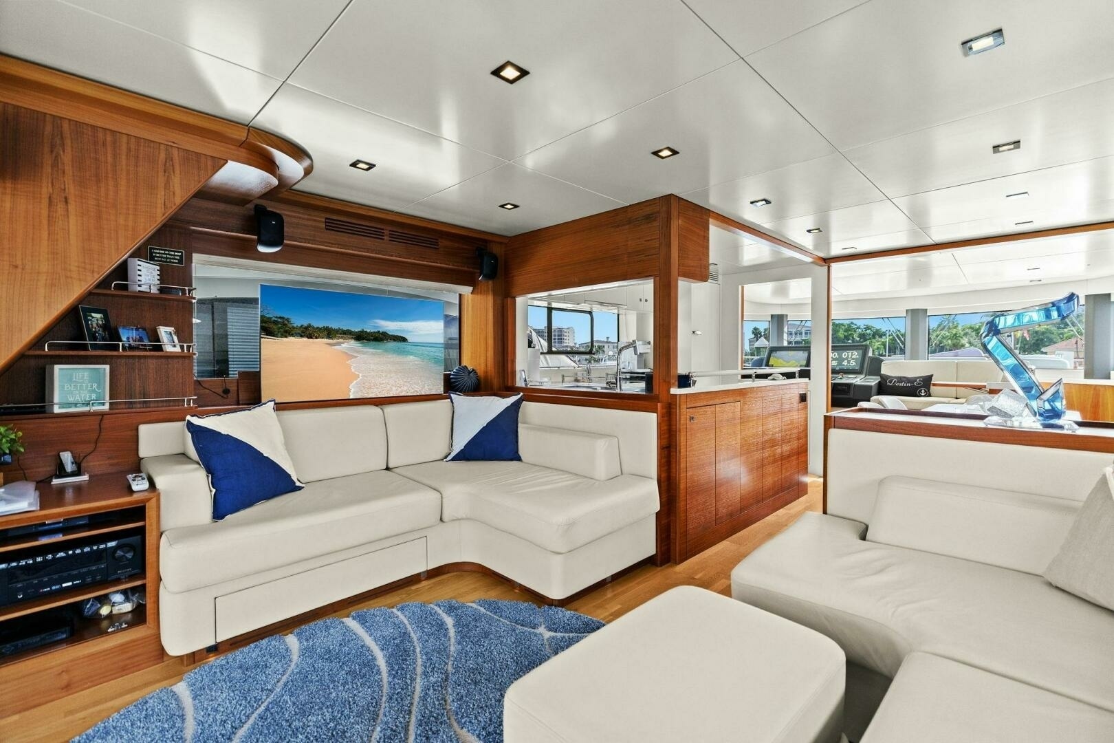 Sirena-64-MY 2021-Destin-E Fort Myers-Florida-United States-2021 Sirena 64 DESTIN-E Salon -6800096 | Thumbnail