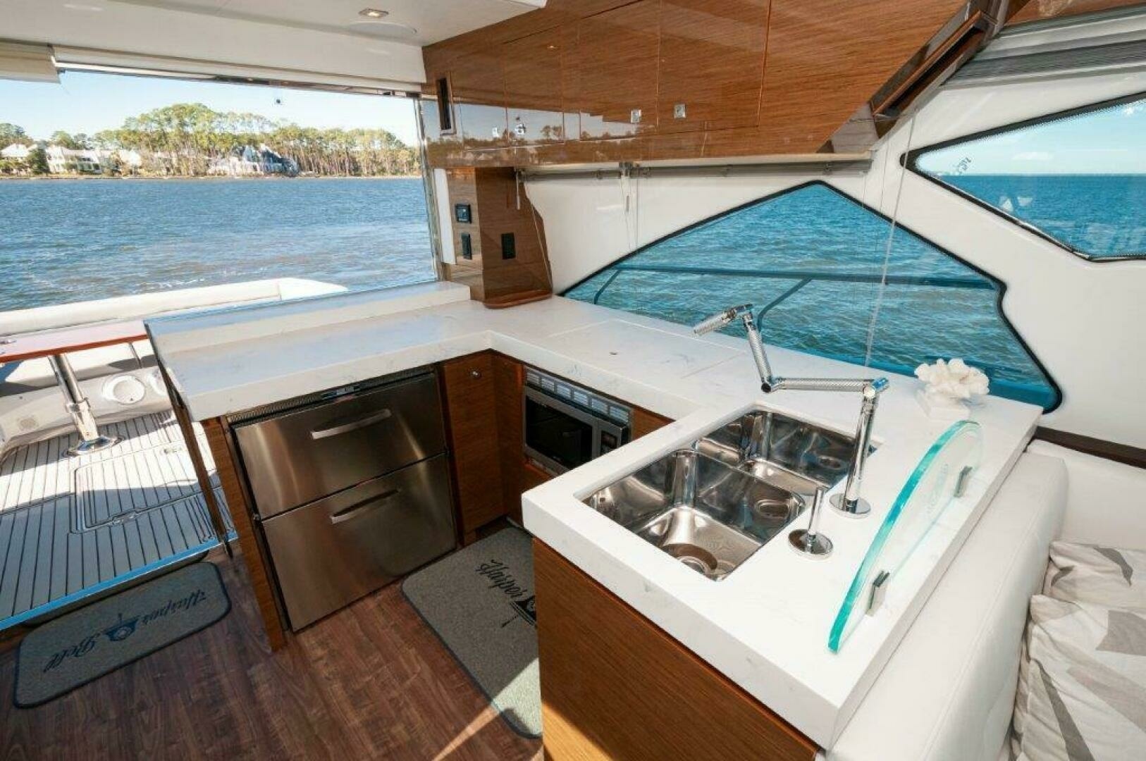 Cruisers Yachts-60 Cantius 2020-Harper Bell Destin-Florida-United States-2020 Cruisers Yachts HARPER BELL Galley 3-6804851 | Thumbnail