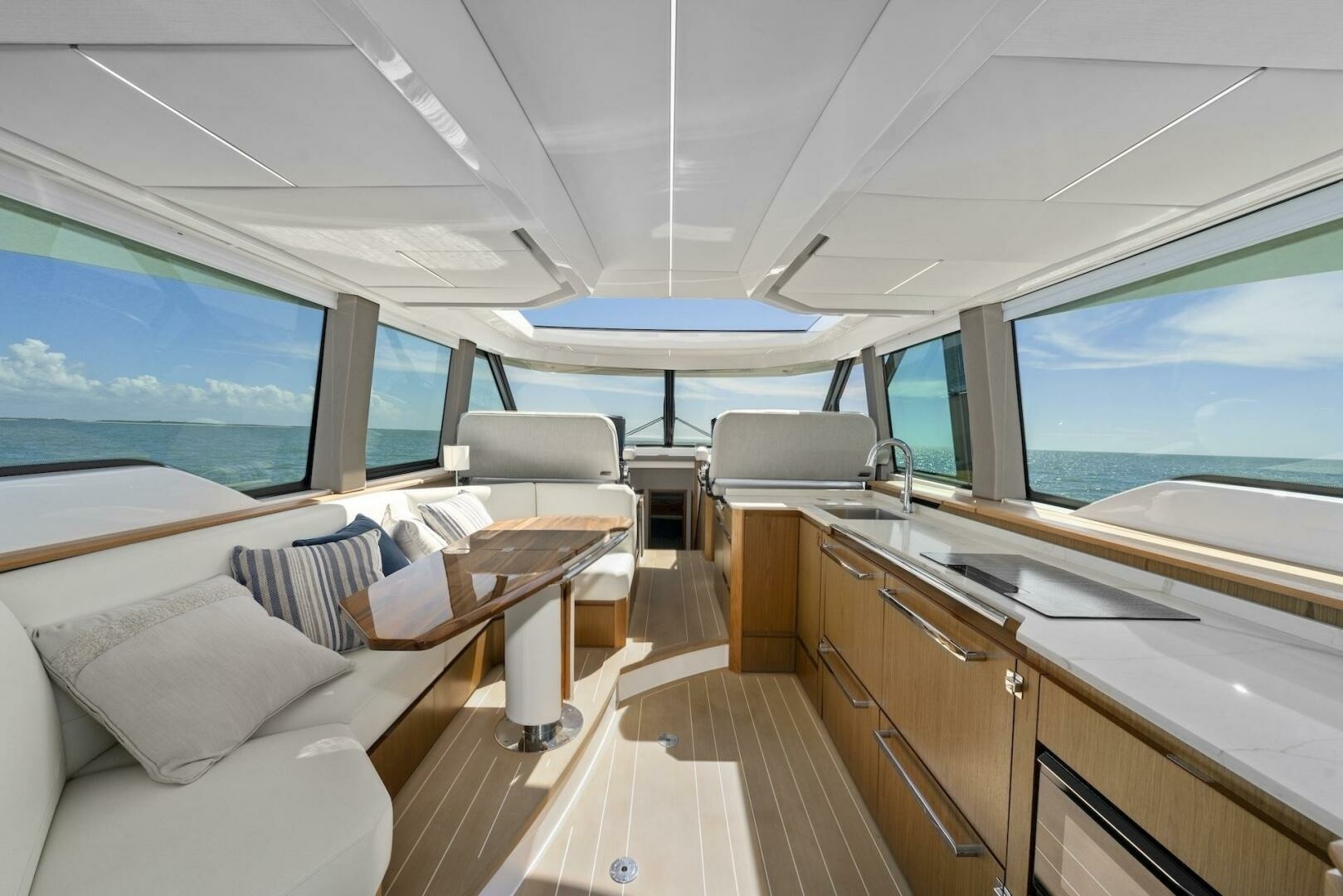 Tiara Yachts-EX 60 2023-Tranquil Moments II Marco Island-Florida-United States-6927349 | Thumbnail