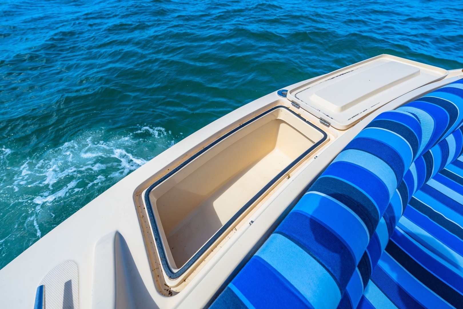 Hinckley-Picnic Boat 36 1998-Saddle Up Sarasota-Florida-United States-1998 36 Hinckley Picnic Boat Exterior-6310473 | Thumbnail