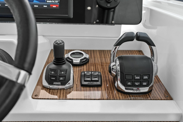 Cruisers Yachts-48 Cantius 2014-Freedom Sarasota-Florida-United States-6265058
