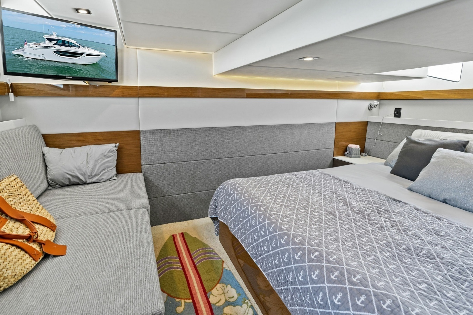 Cruisers Yachts-42 Cantius 2019-Truly Ineffable Longboat Key-Florida-United States-2019 Cruisers Yachts 42 Cantius Truly Ineffable-6277698 | Thumbnail