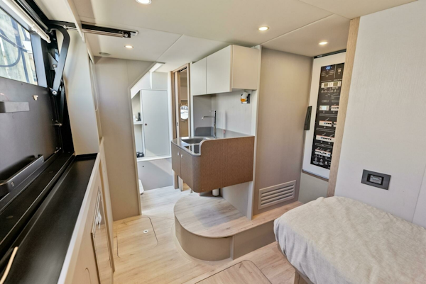 Absolute-75 Navetta 2025-Fantasy Girl Palm Beach-Florida-United States-6294904