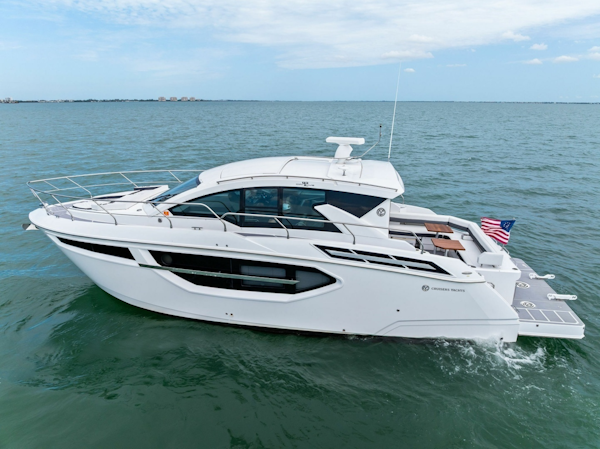Cruisers Yachts-42 Cantius 2019-Truly Ineffable Longboat Key-Florida-United States-2019 Cruisers Yachts 42 Cantius Truly Ineffable-6277761