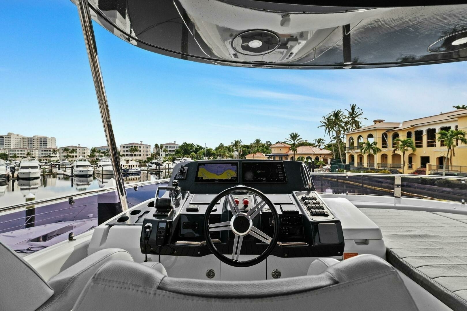 Sirena-64-MY 2021-Destin-E Fort Myers-Florida-United States-2021 Sirena 64 DESTIN-E Flybridge-6800133 | Thumbnail