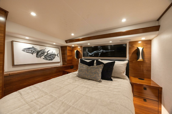 Viking-82 Convertible 2025-Boujie QUEPOS-Costa Rica-2025 82 Viking Convertible Boujie Starboard Stateroom (1)-6811583
