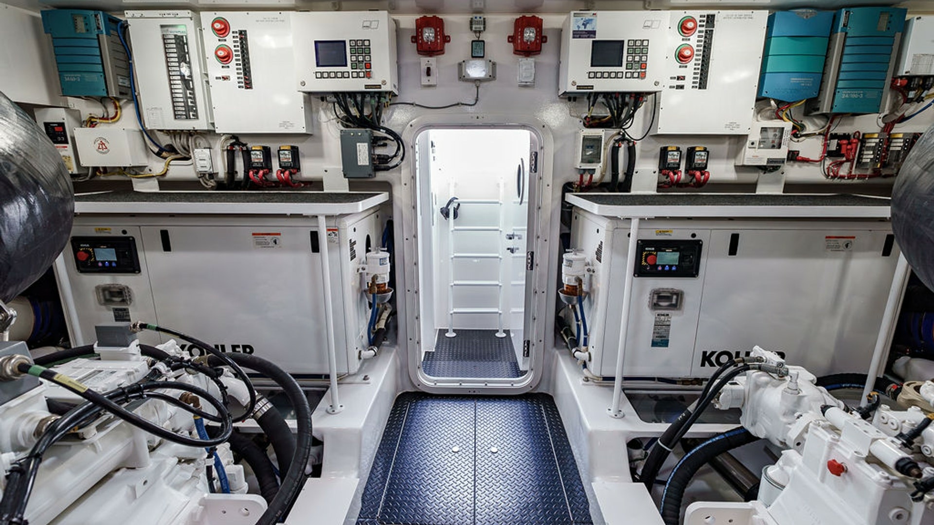 Viking-80 Skybridge 2019-PARTY OF FIVE San Diego-California-United States-2019 Viking 80 Skybridge PARTY OF FIVE  -6802048 | Thumbnail