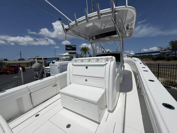 Valhalla Boatworks-V33 2023-Maddogs St. Petersburg-Florida-United States-6269052