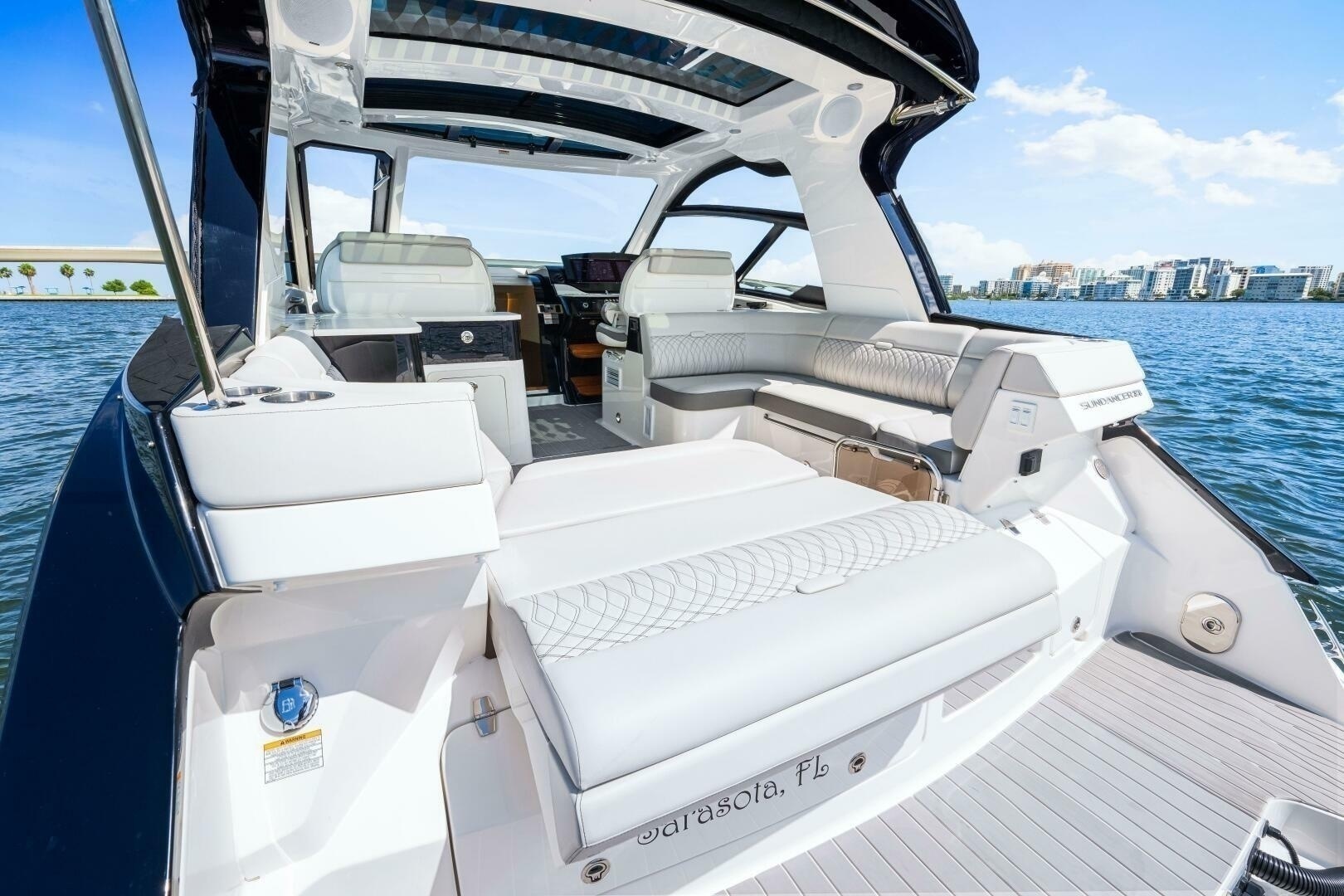 Sea Ray-370 Sundancer 2022-Golden Ticket Sarasota-Florida-United States-2022 Sea Ray 370 OB -6287885 | Thumbnail