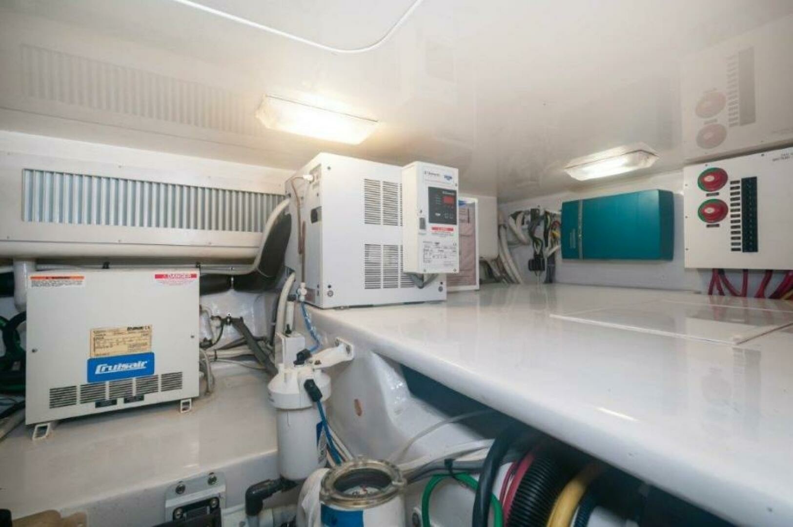 Viking-42 Convertible 2012-Gamester Orange Beach-Alabama-United States-2012 Viking 42 Convertible Ice Chipper-6869776 | Thumbnail